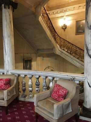 No. 4 Hamilton Place