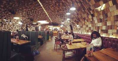 Nando's Vauxhall Arches