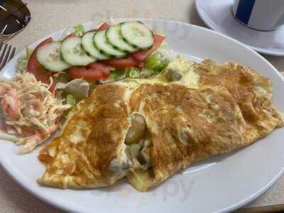 The Cat & Cucumber Cafe