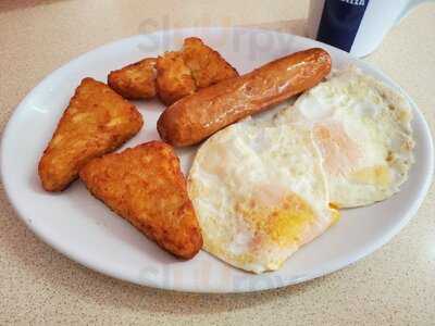 The Cat & Cucumber Cafe