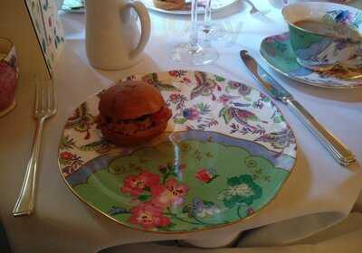 The Flower Tea At 11 Cadogan Gardens