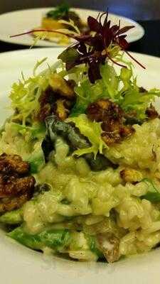 Kingsley Two Brasserie & Bar