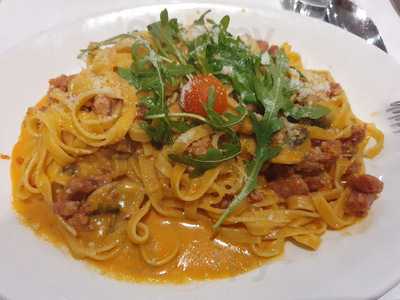 Paolo Restaurant Bar