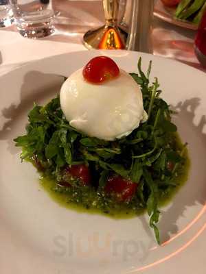 Paolo Restaurant Bar