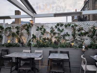 Paolo Restaurant Bar