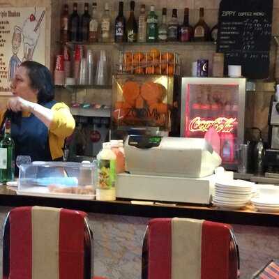 Zippy Diner