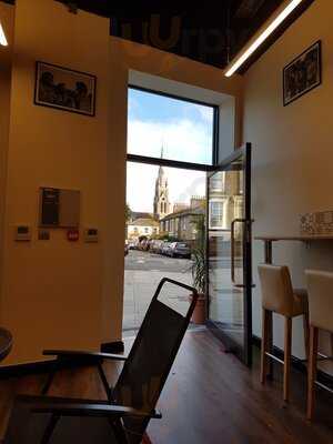 Gina's Pizza And Coffee