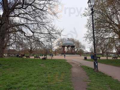 La Baita Bandstand Cafe