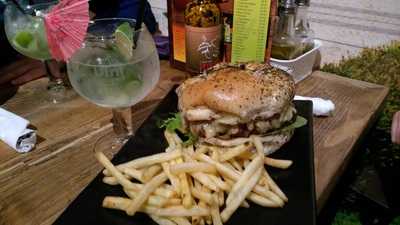 Requinte Bistro Bar & Restaurant