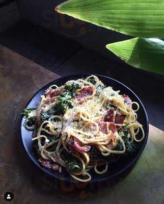 Oi Spaghetti + Tiramisu