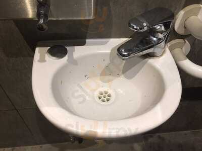 Starbucks Charing Cross Road