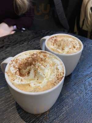 Starbucks Charing Cross Road