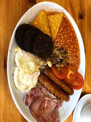 Gamberini Cafe And Grill