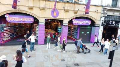 Chinese Restaurant Bao And Noodle