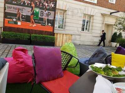 Apex Restaurant And Bar