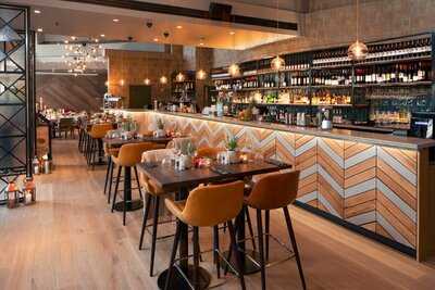 The Pagination Bar & Restaurant