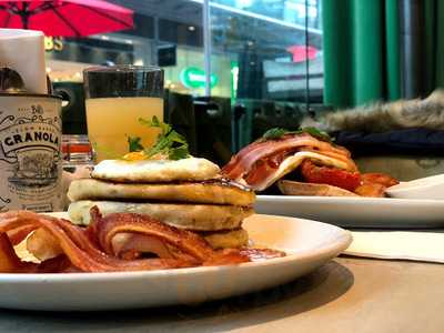 Bill’s Restaurant & Bar