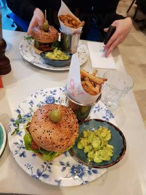 Bill’s Restaurant & Bar