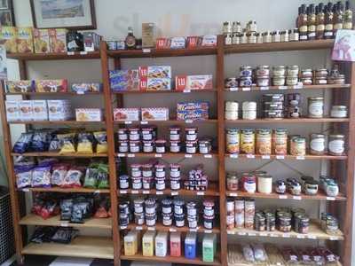 Le Petit Village Ltd