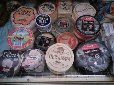 Le Petit Village Ltd