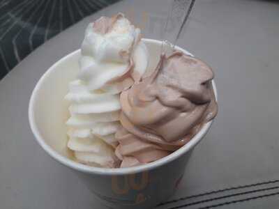Snog Frozen Yogurt