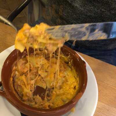 Petit Bistro At Victory House