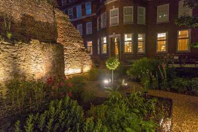 Barber-surgeons' Hall