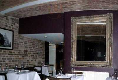 La Cave Restaurant & Wine Bar