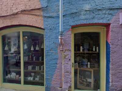 Neal's Yard Cafe Society