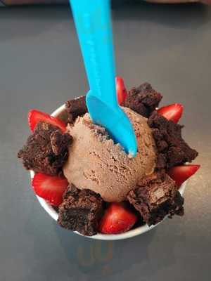 Yogland Fit Dessert & Espresso