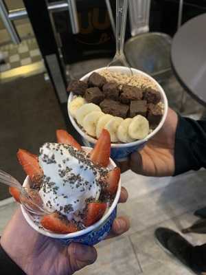 Yogland Fit Dessert & Espresso