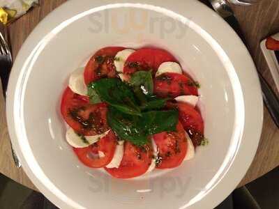 Fogg's Kitchen & Bar