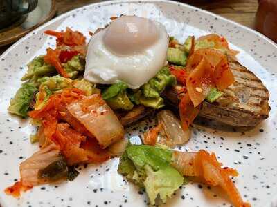 Luca's Kitchen And Bakery