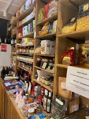 Luca's Kitchen And Bakery