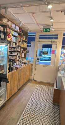 Luca's Kitchen And Bakery