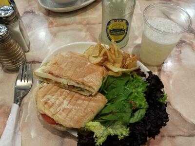 Greenfield's Sandwich Emporium & Cafe