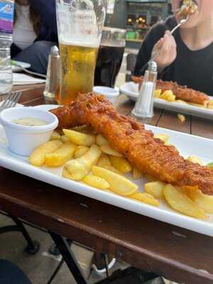 Earl Of Lonsdale Pub