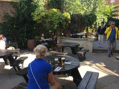 Earl Of Lonsdale Pub