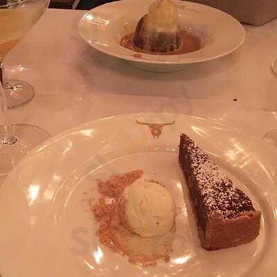 Pierre Whites Steak Alegouse