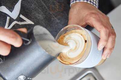 Velasquez And Van Wezel