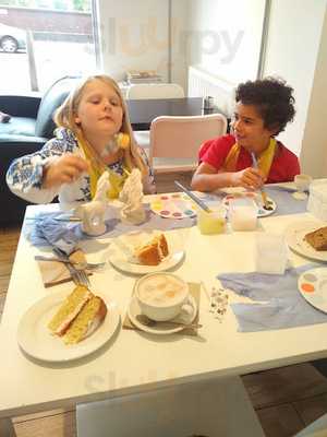 Pottery On The Parade