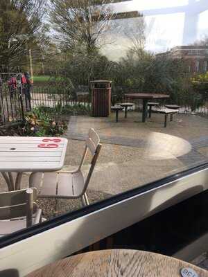 Regents Bar And Kitchen