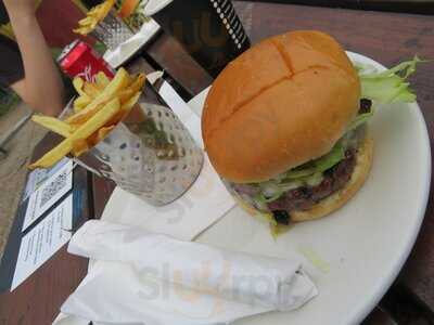 Regents Bar And Kitchen