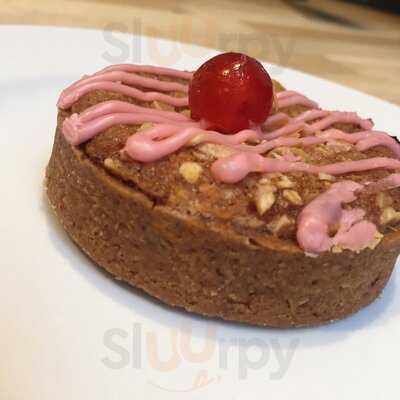 Green & Fortune Cafe