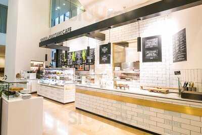 Green & Fortune Cafe