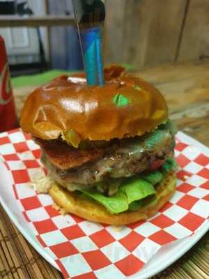 Tribu's Burgers