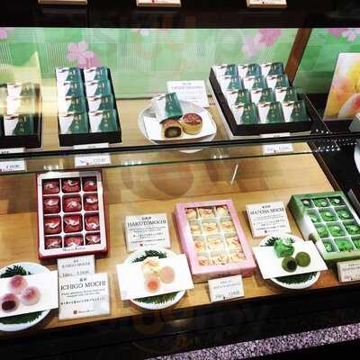 Minamoto Kitchoan Strand