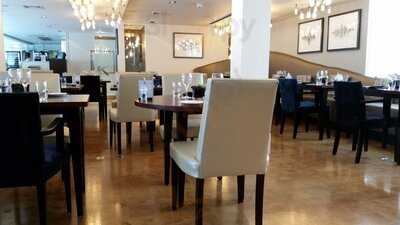 Studio Bar And Kitchen