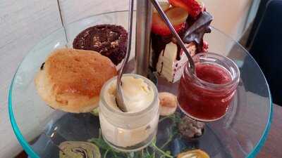 Studio Bar And Kitchen