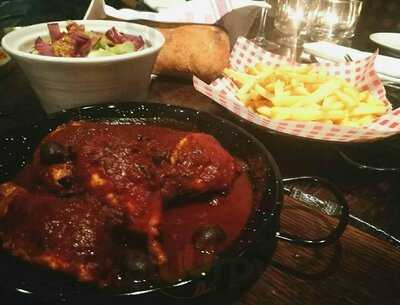 Passos Chicken Canteen